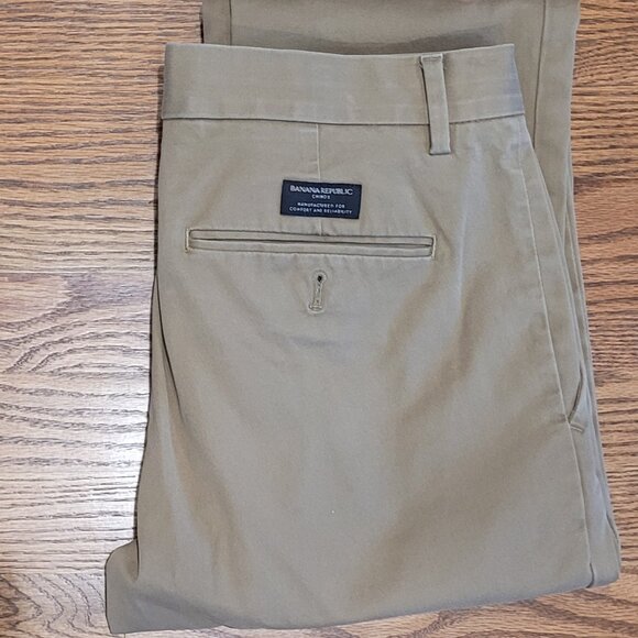 Banana Republic Aiden Slim Fit Chino 31 x 32 - Picture 4 of 5